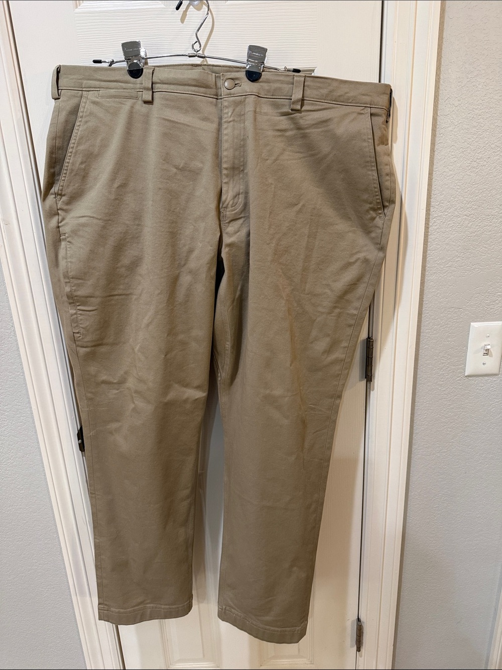 Duluth Trading Co. pants in khaki- like new